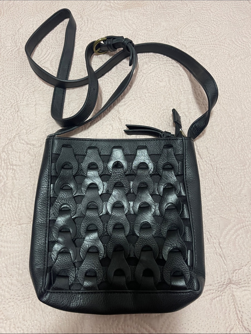 Universal Thread Black Woven-Effect Crossbody Bag